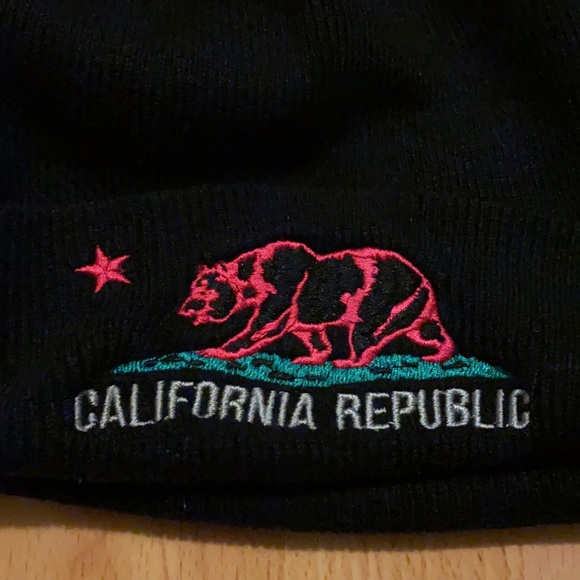 California republic beanie hat - Picture 5 of 7